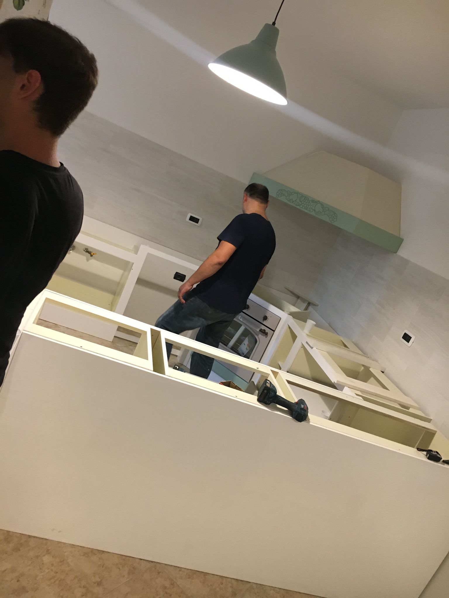 Carteggiatura e finitura del legno